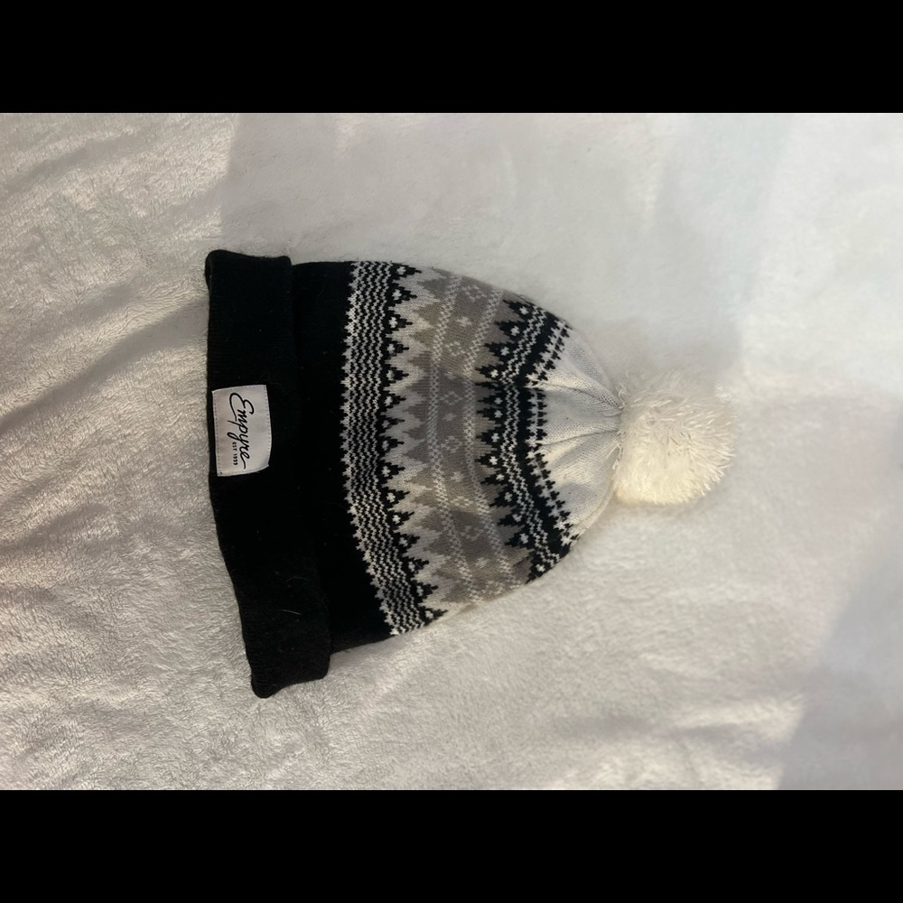 Empyre hat